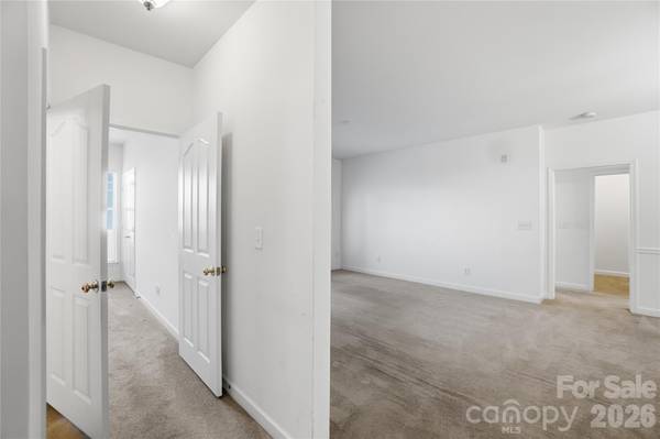 16742 Amberside RD E, Cornelius, NC 28031