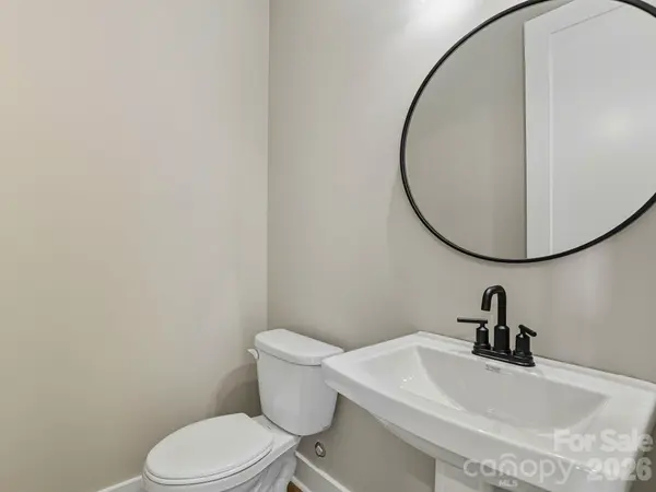 118 Chapel Crossing LN #10, Weaverville, NC 28787