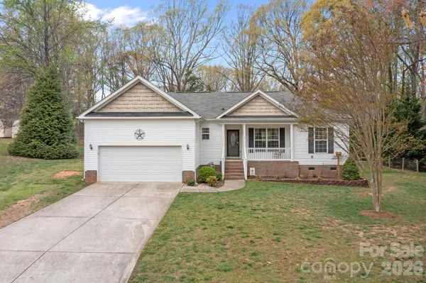 1667 Warwick CT, Lincolnton, NC 28092