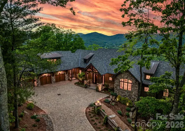 32 Featherstone TRL, Arden, NC 28704