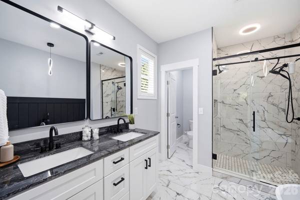 3824 Martele DR, Mint Hill, NC 28227