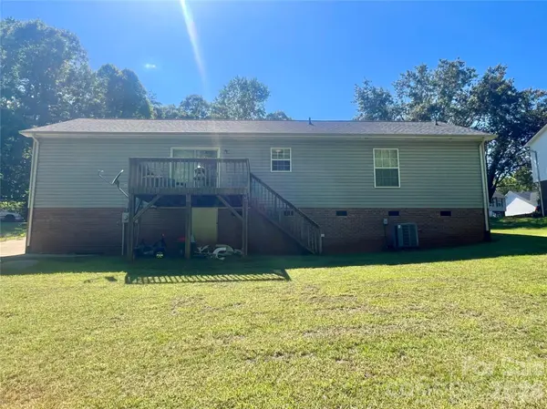 1213 Coventry PL NW, Conover, NC 28613