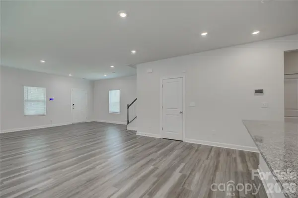4053 Armstrong Farm DR, Belmont, NC 28012