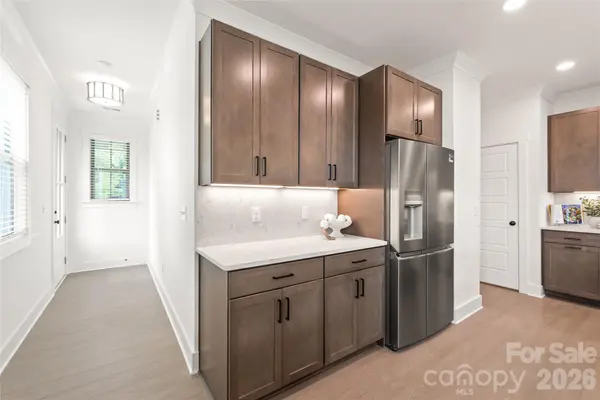 804 Garringer PL #16, Charlotte, NC 28208