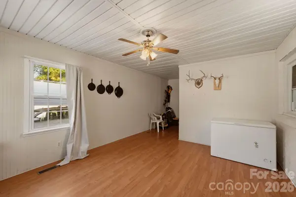 112 Brookside DR, Union, SC 29379