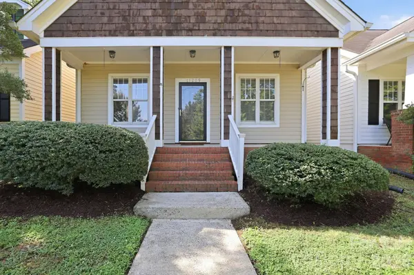 11209 Blue Cedar LN, Charlotte, NC 28277