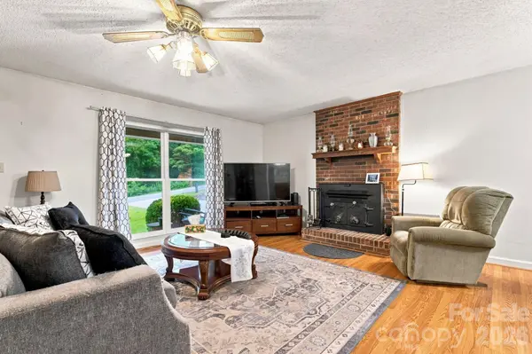 213 Hamilton RD, Troutman, NC 28166