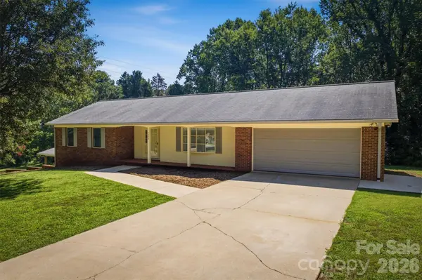 1208 35th Street PL NE #8,  Conover,  NC 28613