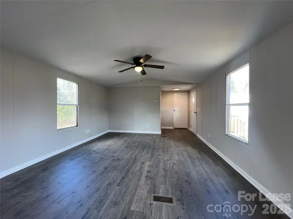 528 Oak Run CT, Bessemer City, NC 28016