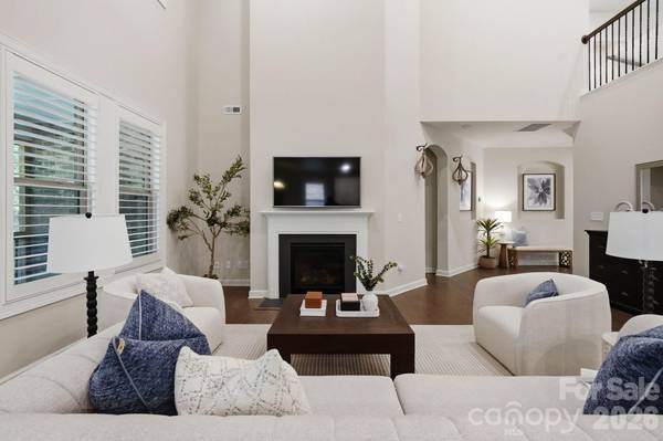 127 Smithfield DR, Charlotte, NC 28270