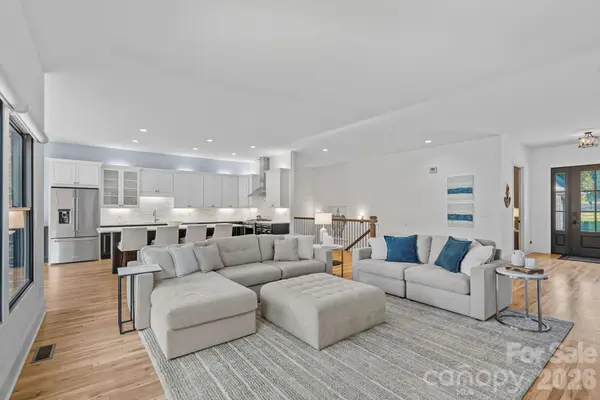 160 Malibu RD, Mooresville, NC 28117