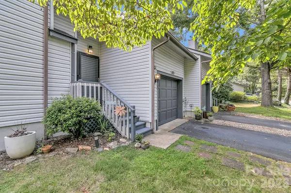 103 Cimarron DR, Asheville, NC 28803