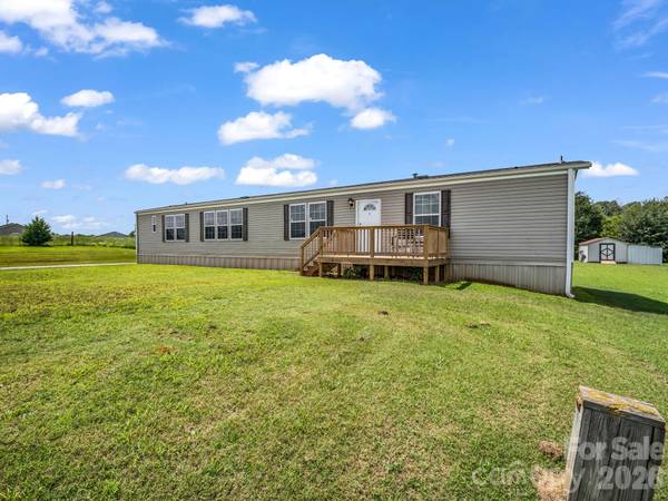 1760 Beachwood RD, Mooresboro, NC 28114