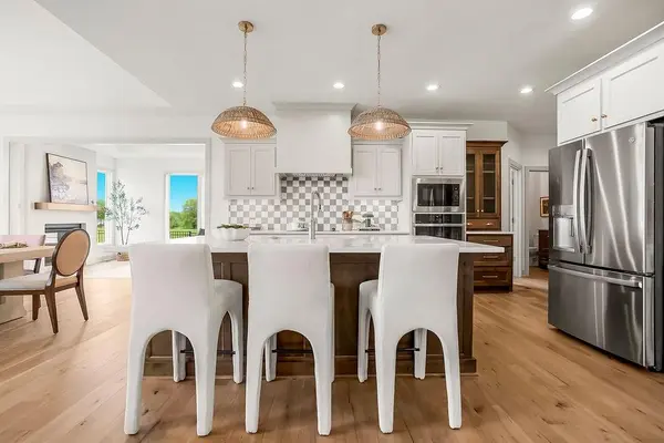 2441 W 177th ST, Overland Park, KS 66085