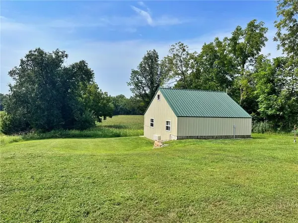 5947 State Highway DD HWY, Albany, MO 64441
