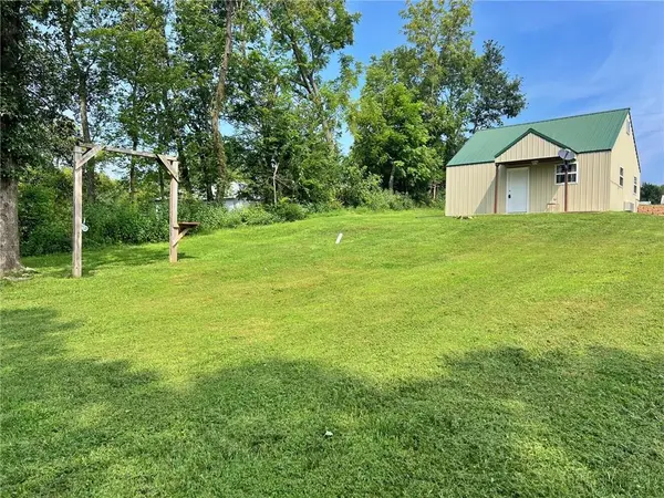 5947 State Highway DD HWY, Albany, MO 64441