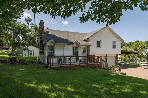 5727 Osage AVE,  Kansas City,  KS 66106