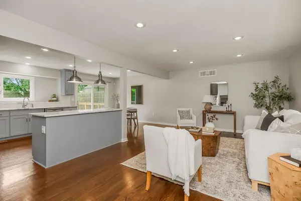 9924 Briar DR, Overland Park, KS 66207