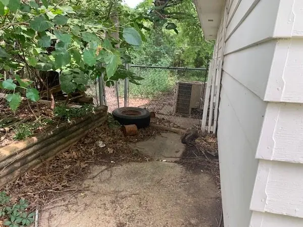 414 E 10th ST, Eudora, KS 66025