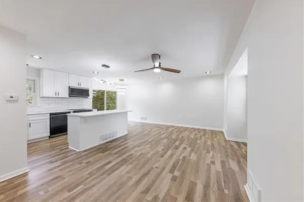 8907 Blue Ridge BLVD, Kansas City, MO 64138