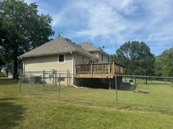 10505 S Munro RD, Lone Jack, MO 64070
