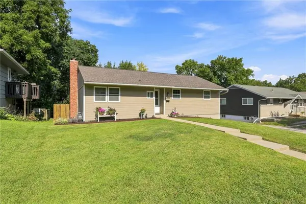 5440 N Cleveland AVE, Kansas City, MO 64119