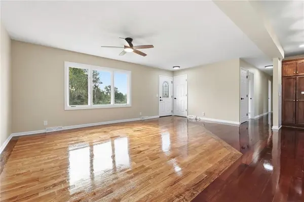 1010 Wesley AVE, Raymore, MO 64083