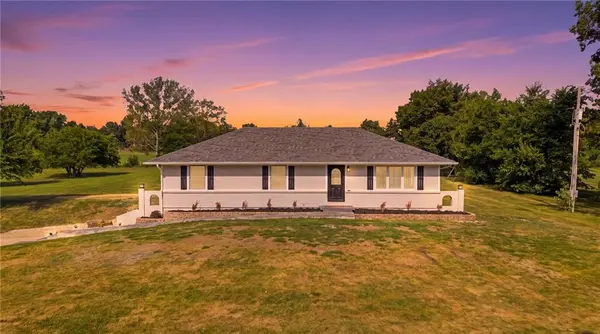 1010 Wesley AVE, Raymore, MO 64083