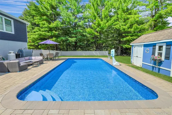 3320 Chelsey ST, Mohegan Lake, NY 10547