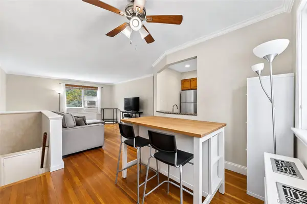 68-01 Bell BLVD #Upper, Bayside, NY 11364
