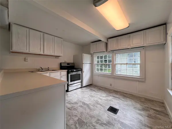 70 Minnewaska TRL, Kerhonkson, NY 12446
