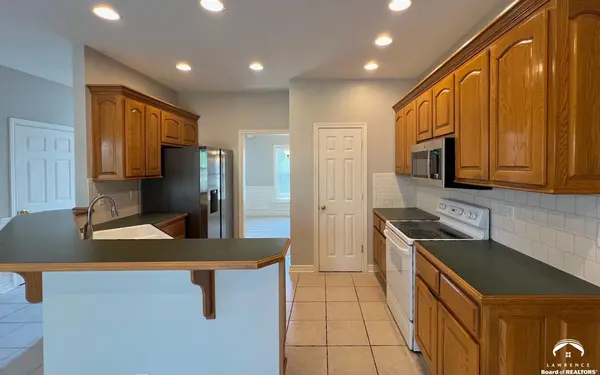 4202 Teal DR, Lawrence, KS 66047