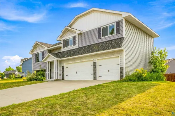 805 Highview Loop SE, Pine City, MN 55063-6077