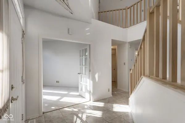 4752 Arabian RUN, Indianapolis, IN 46228