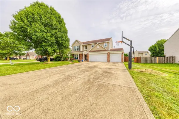 43 Pin Oak CT, Whiteland, IN 46184