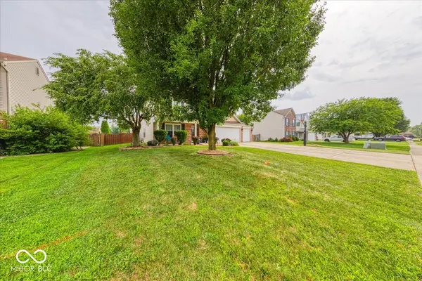 43 Pin Oak CT, Whiteland, IN 46184