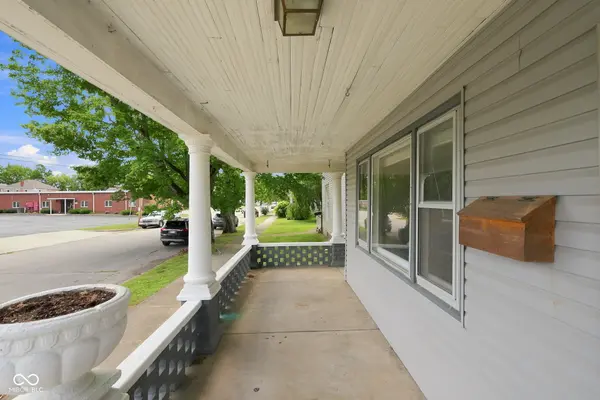 233 N Walnut ST, Cambridge City, IN 47327