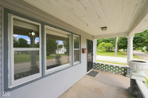 233 N Walnut ST, Cambridge City, IN 47327