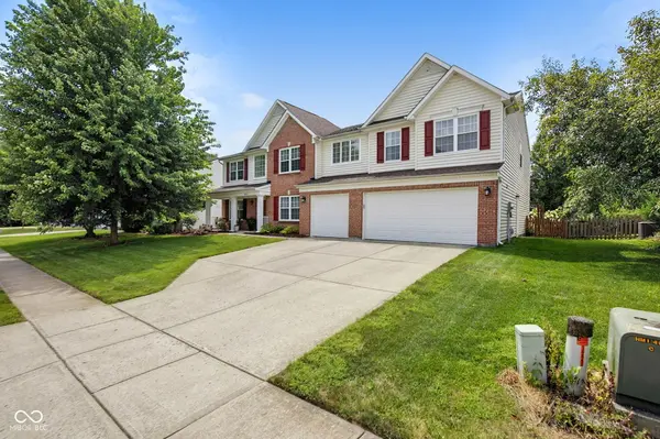 10851 Dillon PL, Fishers, IN 46038