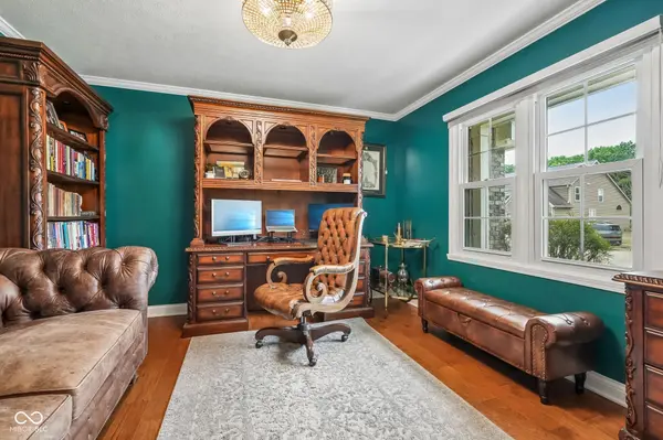 5861 Arabian RUN, Indianapolis, IN 46228