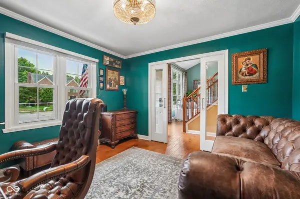 5861 Arabian RUN, Indianapolis, IN 46228