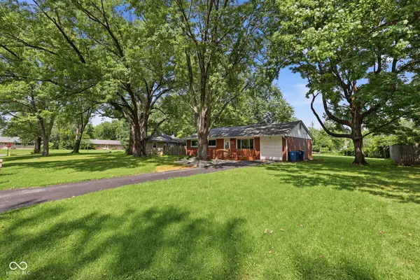 10735 Vali DR, Carmel, IN 46280