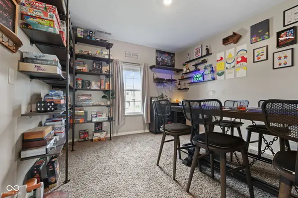 2317 Shadow Trace WAY, Greenwood, IN 46143
