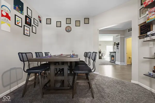 2317 Shadow Trace WAY, Greenwood, IN 46143