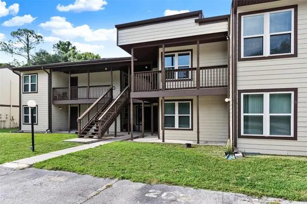 23202 SANDALWOOD DR #202, Wildwood, FL 34785