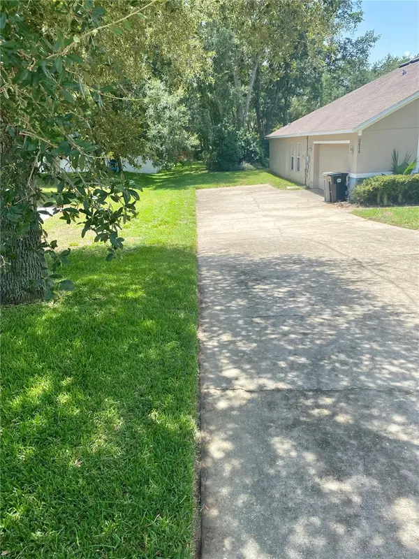 2626 BREEZY MEADOW RD, Apopka, FL 32712