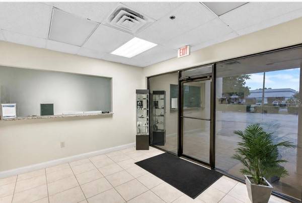 2453 ORLANDO CENTRAL Pkwy, Orlando, FL 32809