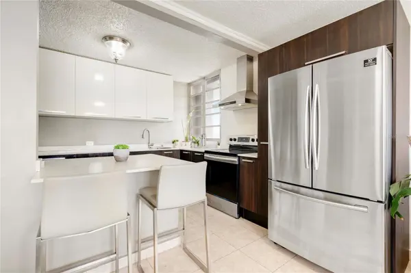 1704 SAN PATRICIO AVE #1704, Guaynabo, PR 00968
