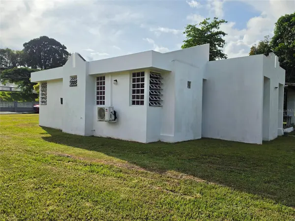 26 REY FERNANDO, Rio Grande, PR 00745