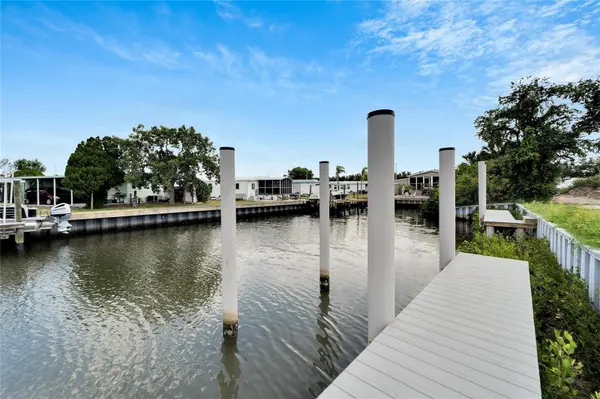 6540 SIMONE SHORES CIR, Apollo Beach, FL 33572